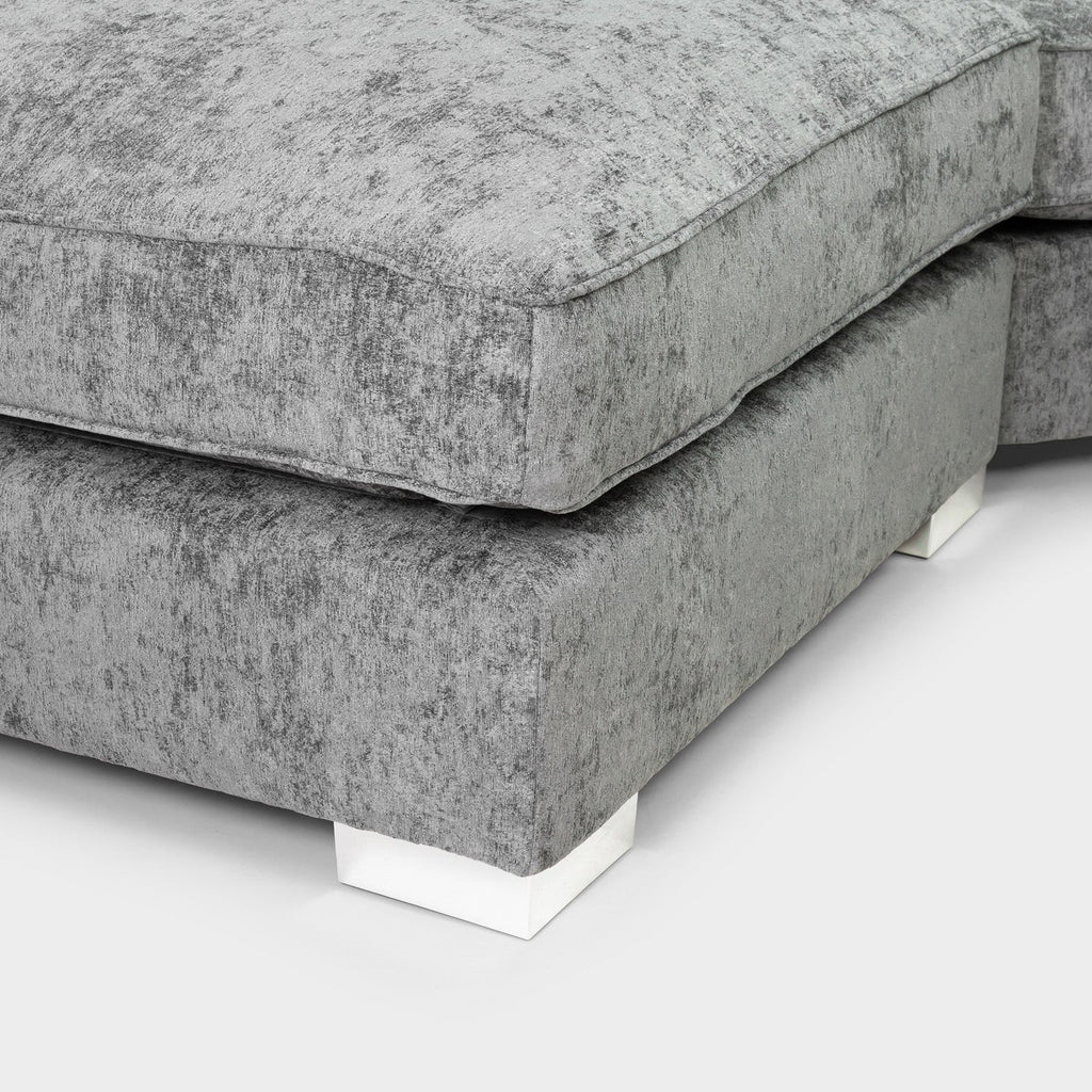DFS SCS SOFOLOGY U-Shape Sofa In Platinum Scatter-back Model